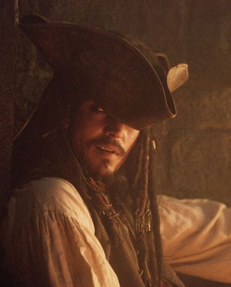 Karayip Korsanları: Ölü Adamın Sandığı - Pirates of the Caribbean: Dead Man's Chest Türkçe Film İncelemesi