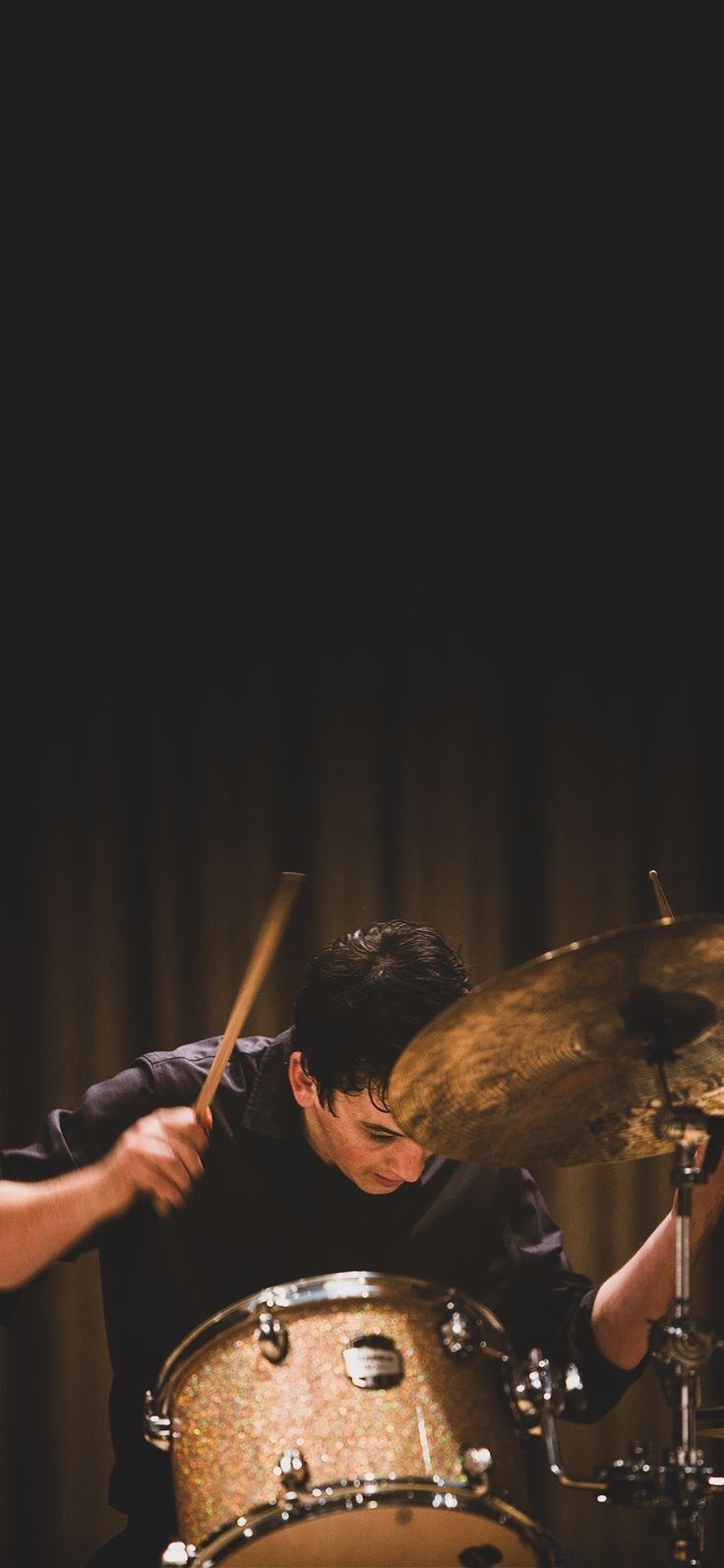 Whiplash Nedir? Nedenleri, Belirtileri ve Tedavisi